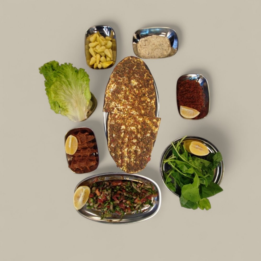 Antep Lahmacun (Sarımsaklı)